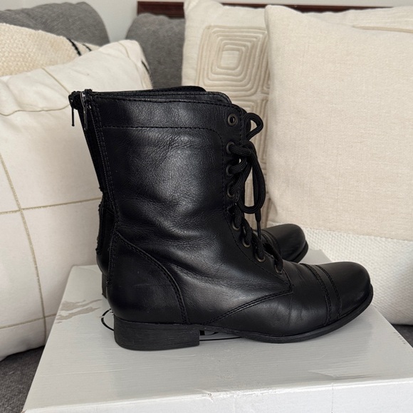 Steve Madden Black Lace-Up Combat Boots - Picture 3 of 11